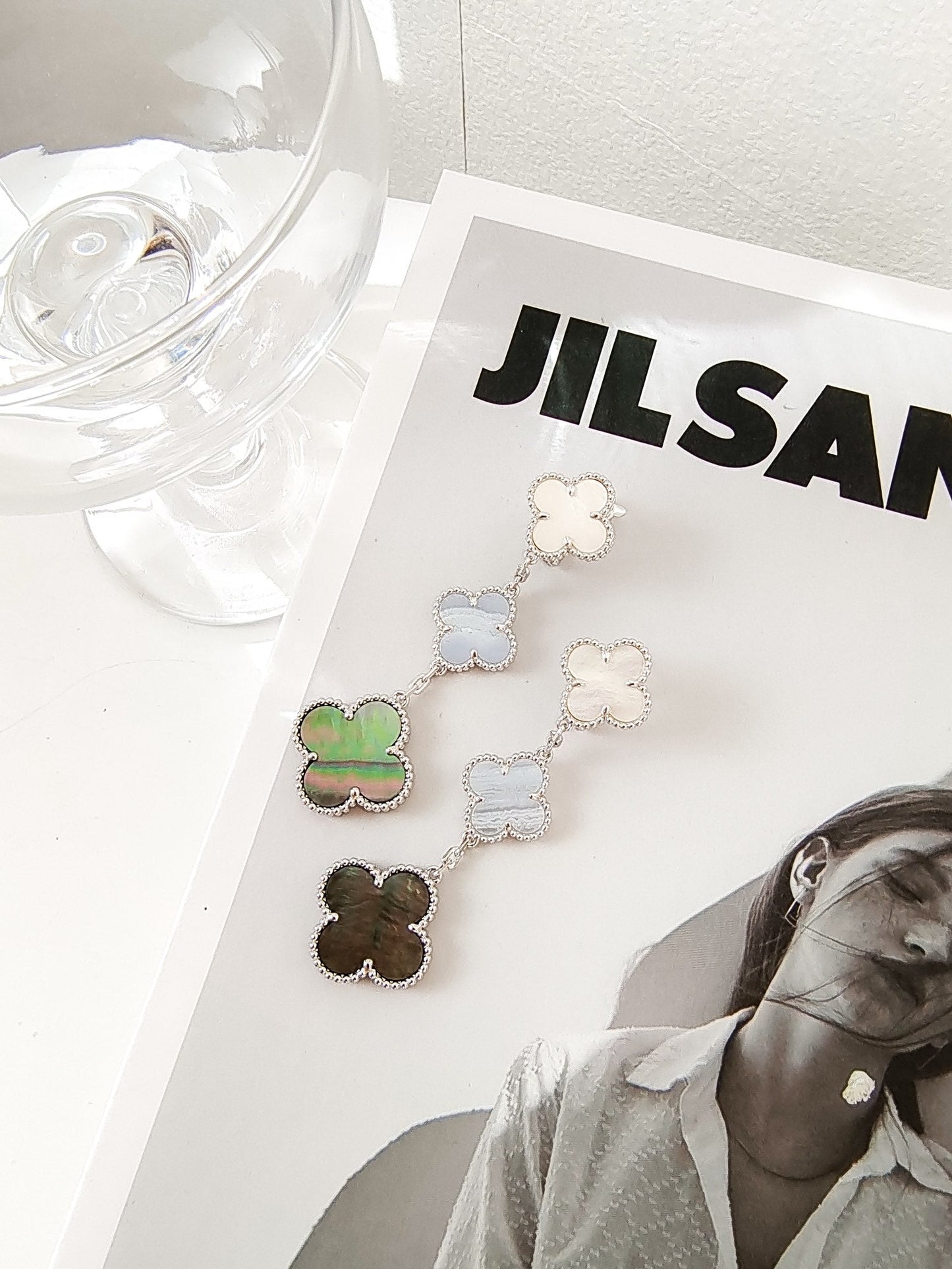 [Lumi Jewelry]CLOVER 3 MOTIFS CHALCEDONY DARK MOP SILVER EARRINGS