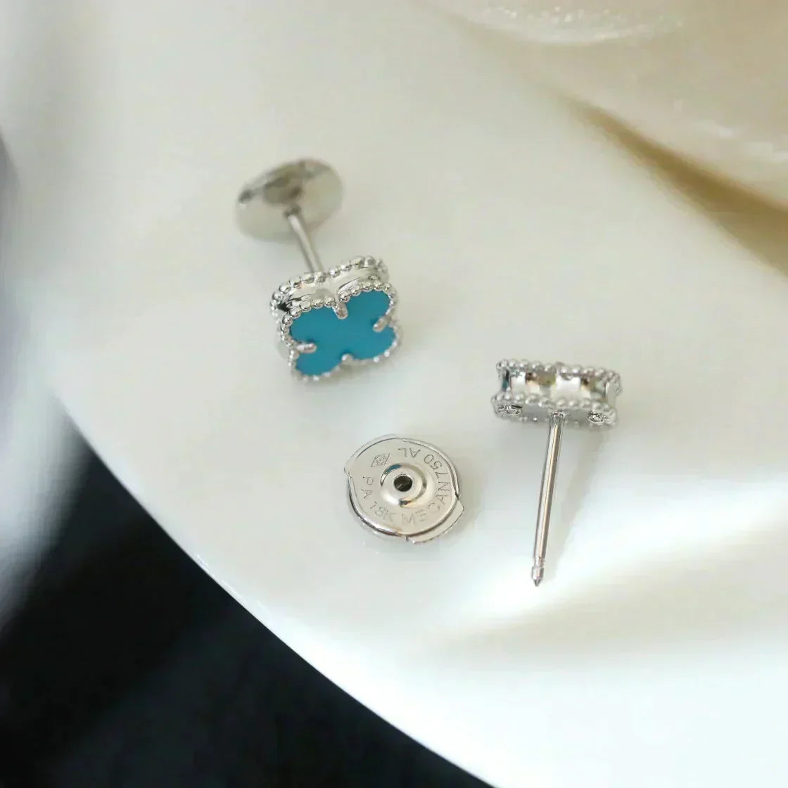 [Lumi Jewelry]CLOVER MINI 9.5MM ONYX STUD EARRINGS SILVER