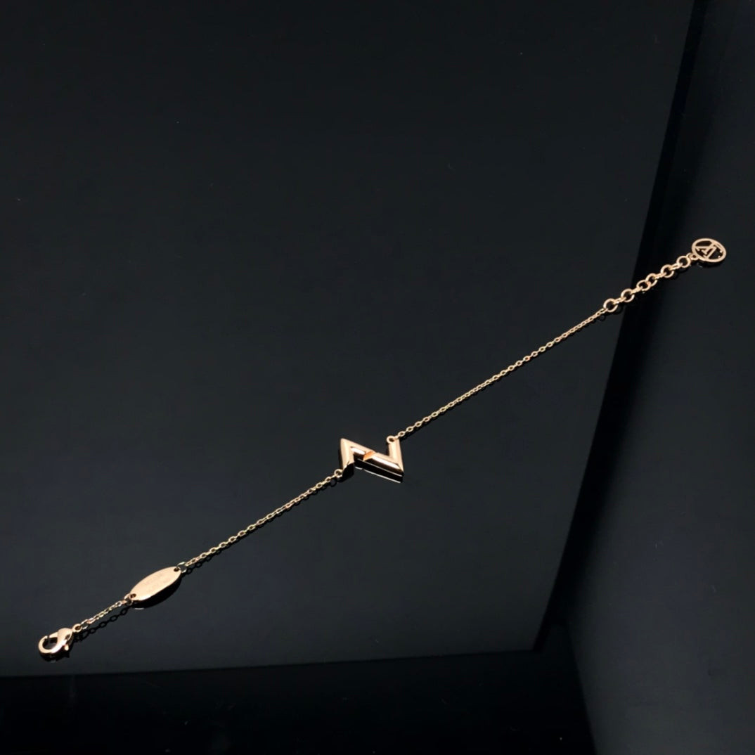 [Lumi Jewelry]VOLT LV LOGO BRACELET