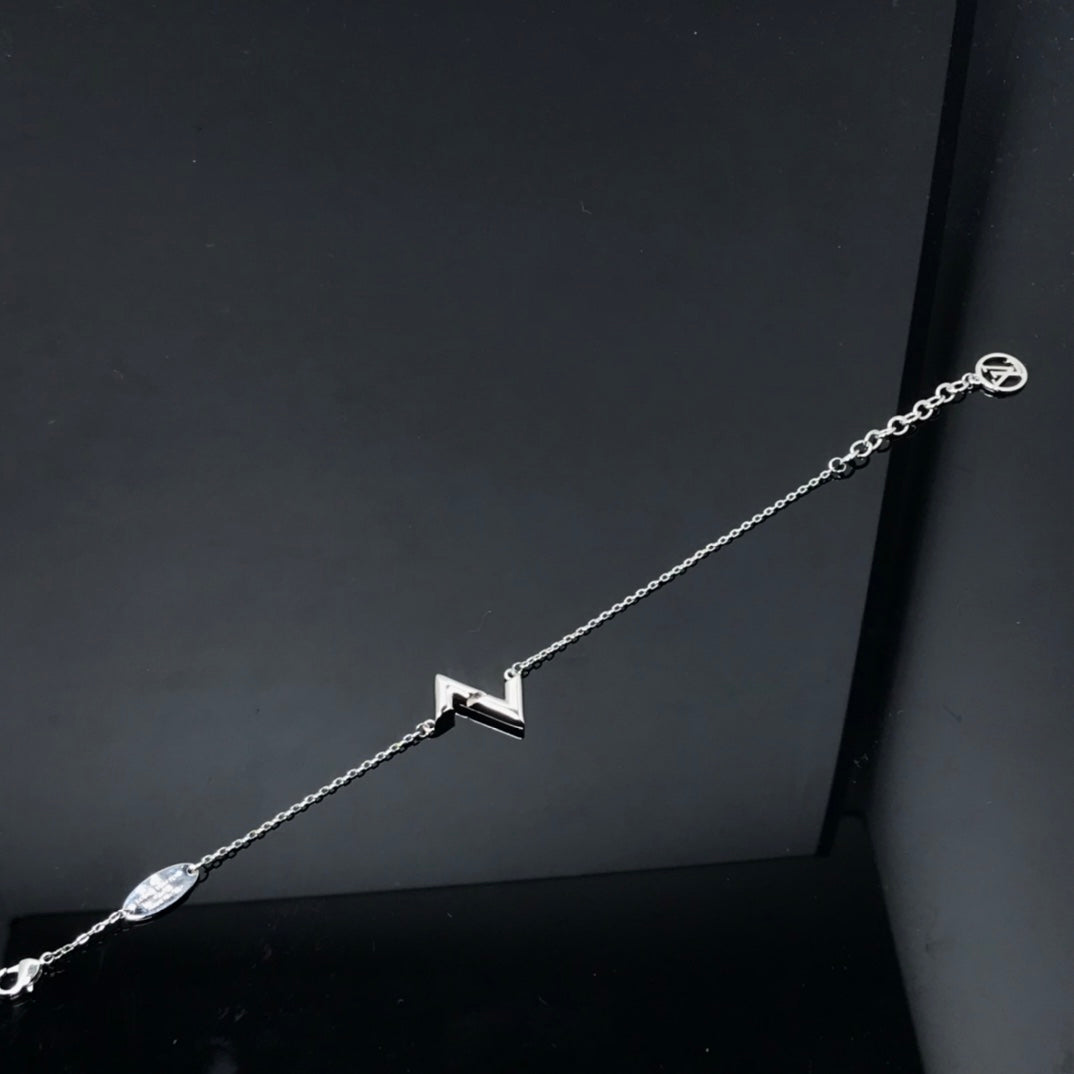 [Lumi Jewelry]VOLT LV LOGO BRACELET