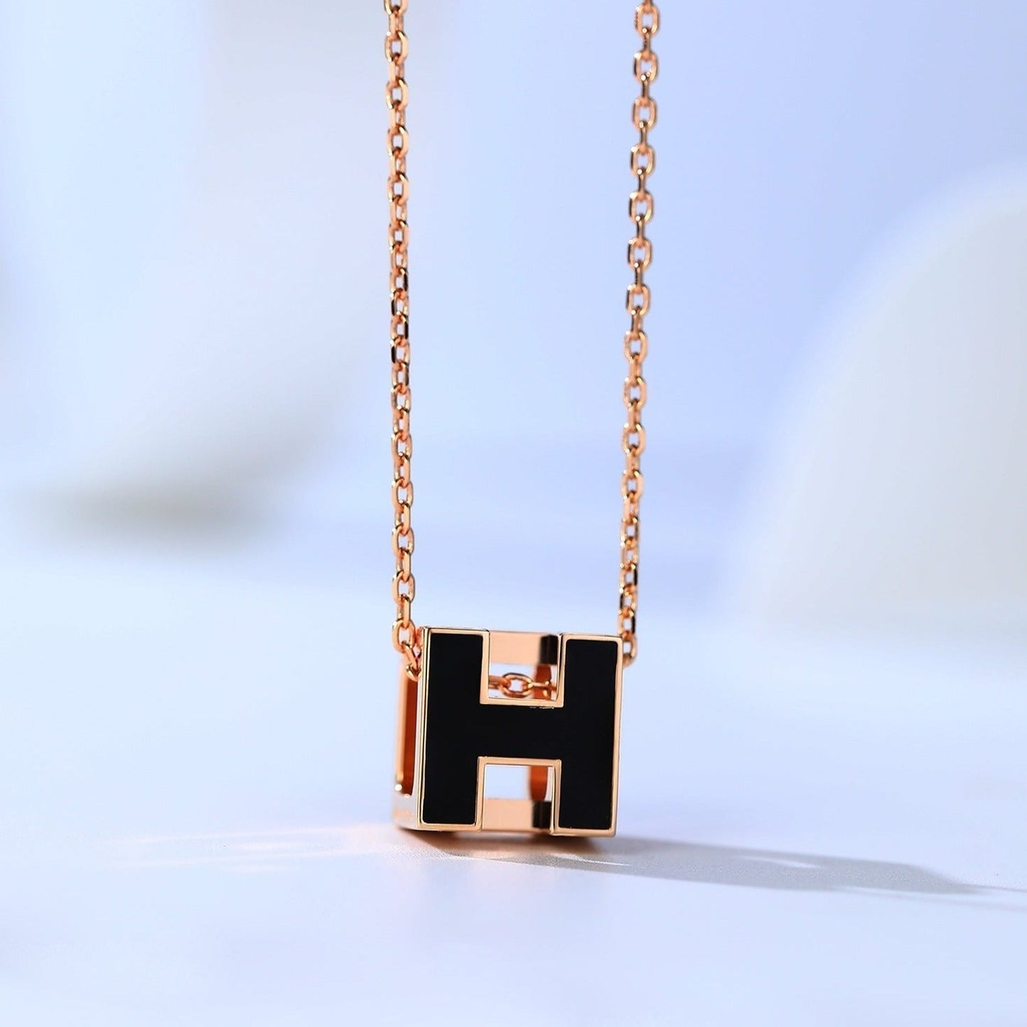 [Lumi Jewelry]H CAGE PINK GOLD NECKLACE