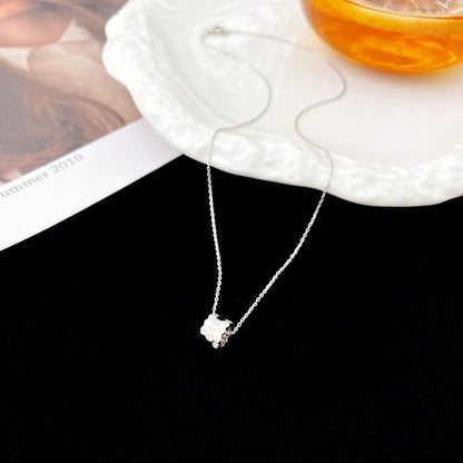 [Lumi Jewelry]BEE MINI PEDANT DIAMOND NECKLACE