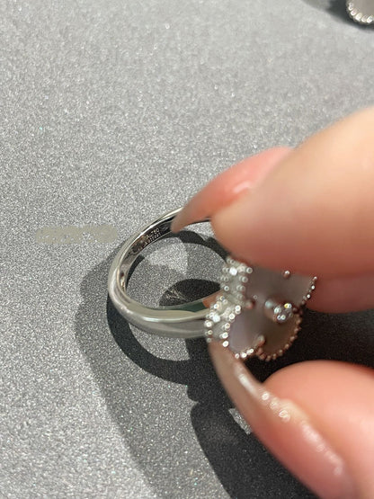 [Lumi Jewelry]CLOVER SILVER MOP DIAMOND RING