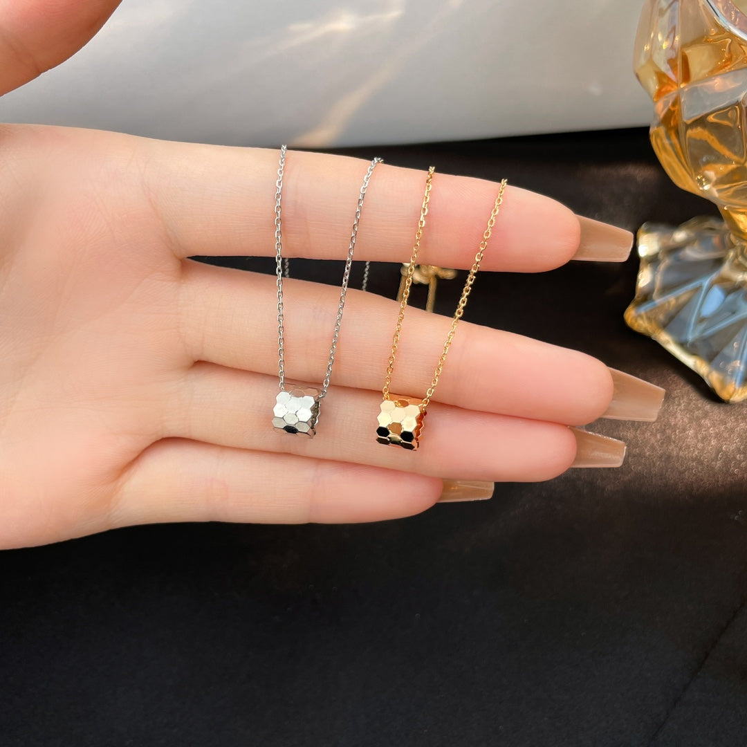 [Lumi Jewelry]BEE MINI NECKLACE