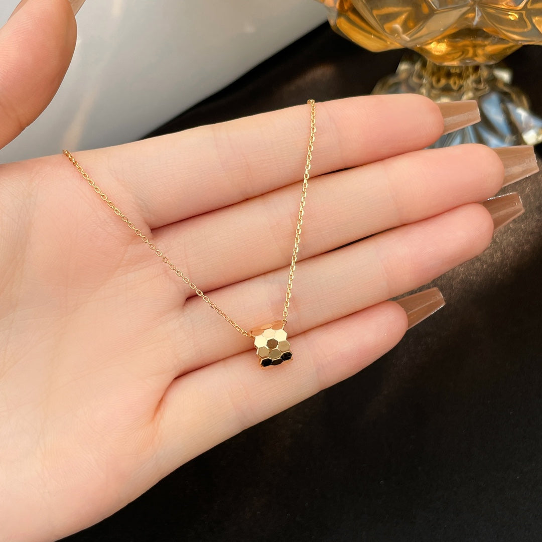 [Lumi Jewelry]BEE MINI NECKLACE