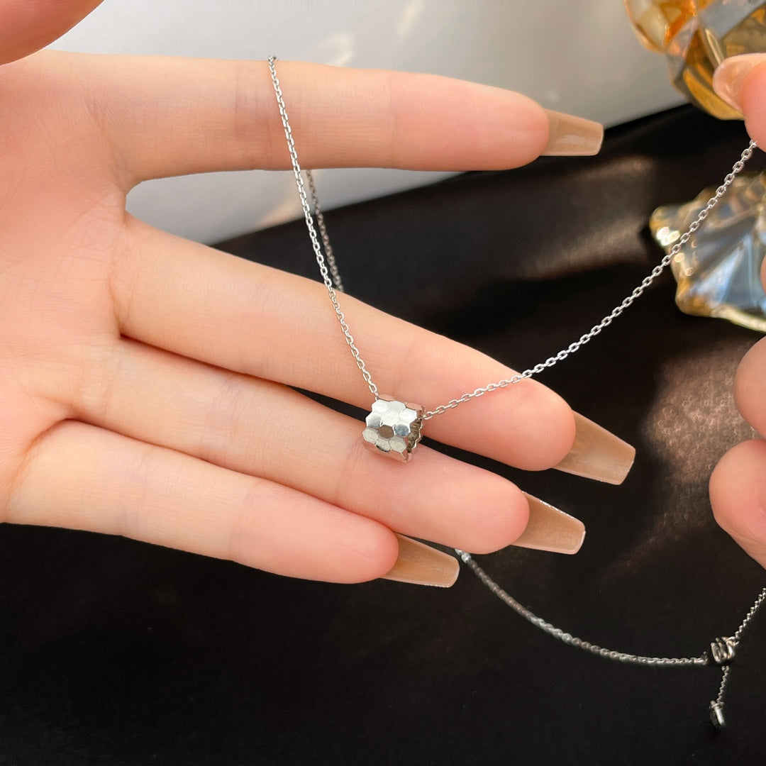 [Lumi Jewelry]BEE MINI NECKLACE