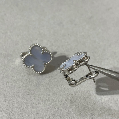 [Lumi Jewelry]CLOVER CHALCEDONY SILVER STUD EARRINGS
