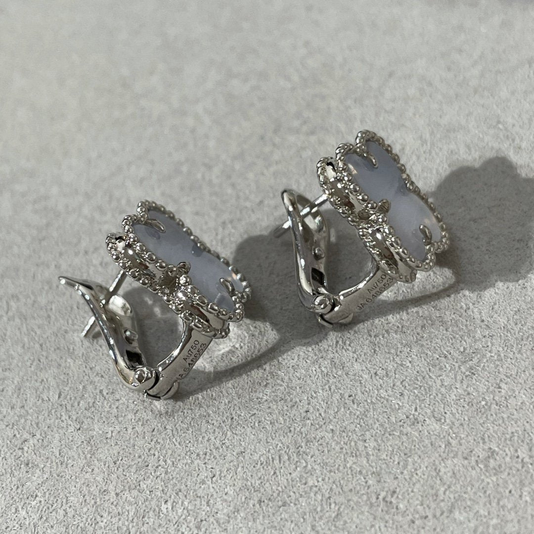 [Lumi Jewelry]CLOVER CHALCEDONY SILVER STUD EARRINGS