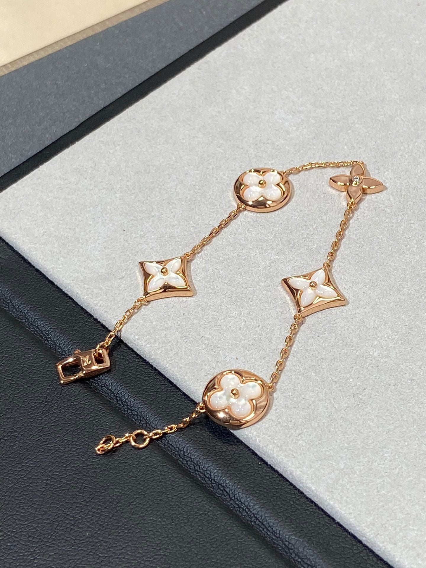 [Lumi Jewelry]STAR AND SUN 5 MOTIF MOP PINK GOLD BRACELET