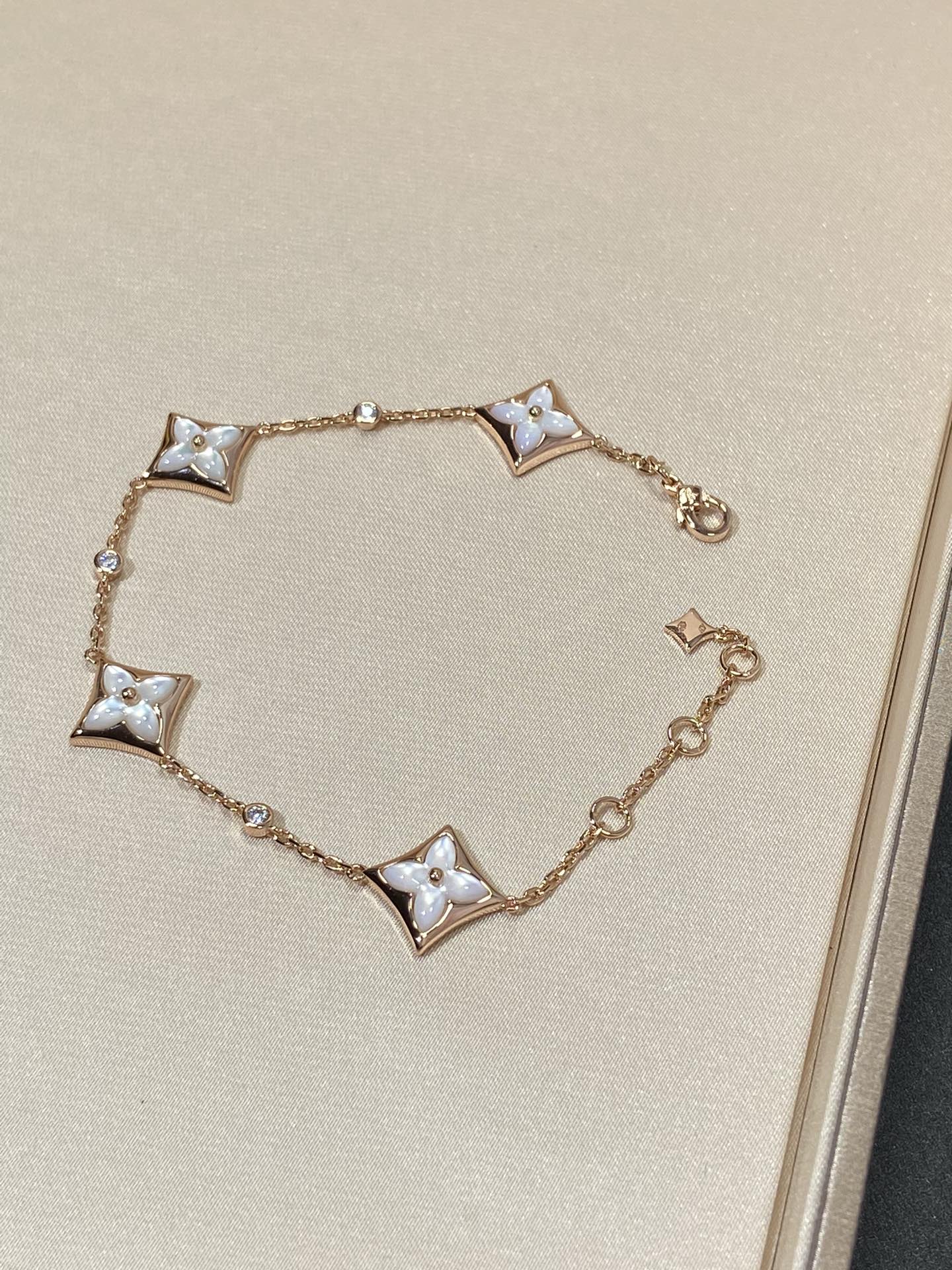 [Lumi Jewelry]STAR 4 MOTIF MOP DIAMOND PINK GOLD BRACELET