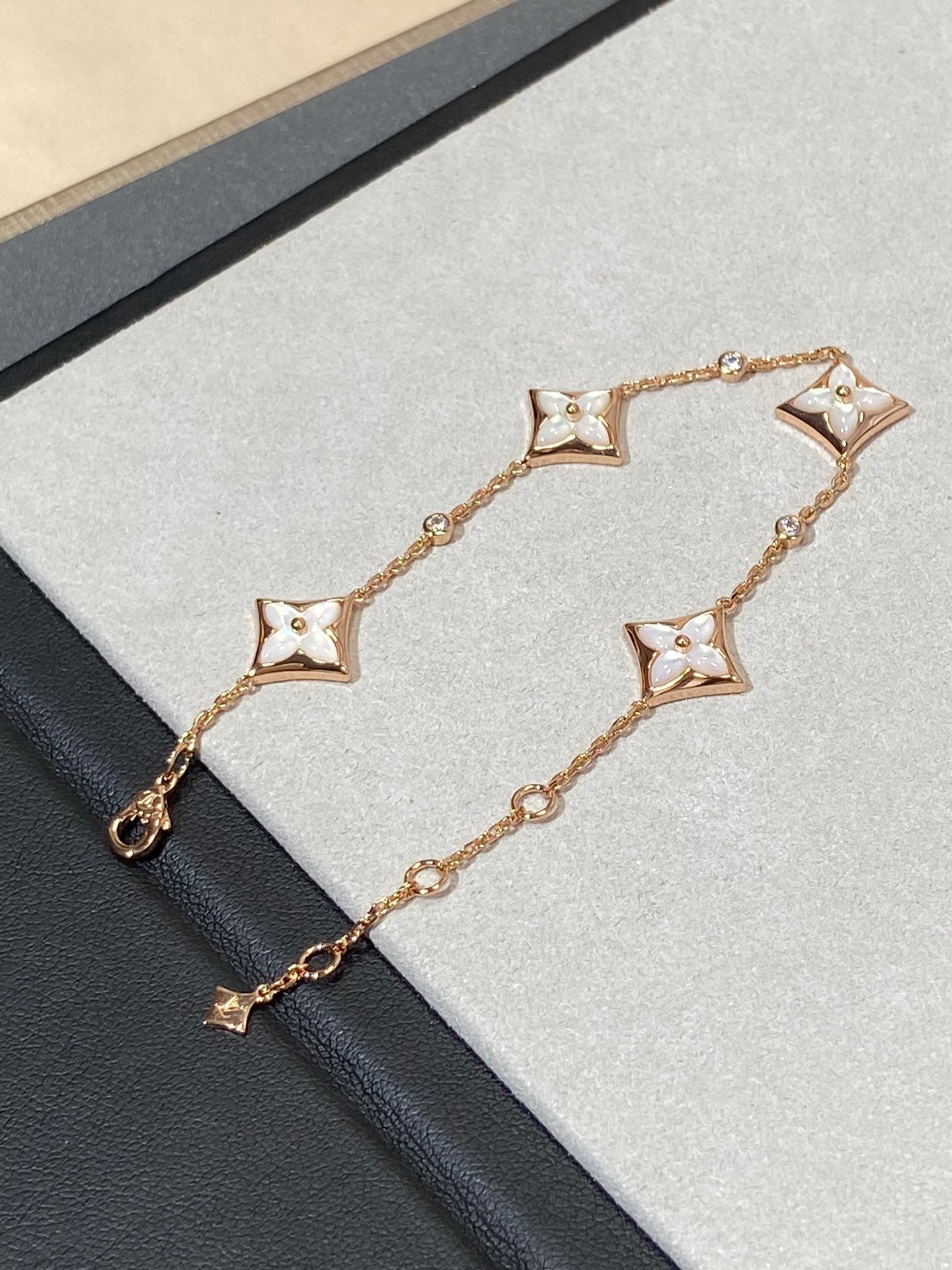 [Lumi Jewelry]STAR 4 MOTIF MOP DIAMOND PINK GOLD BRACELET
