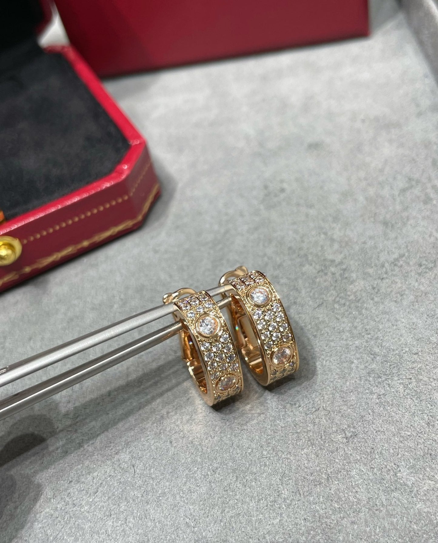 [Lumi Jewelry]LOVE 5.5MM DIAMOND PAVED EARRINGS