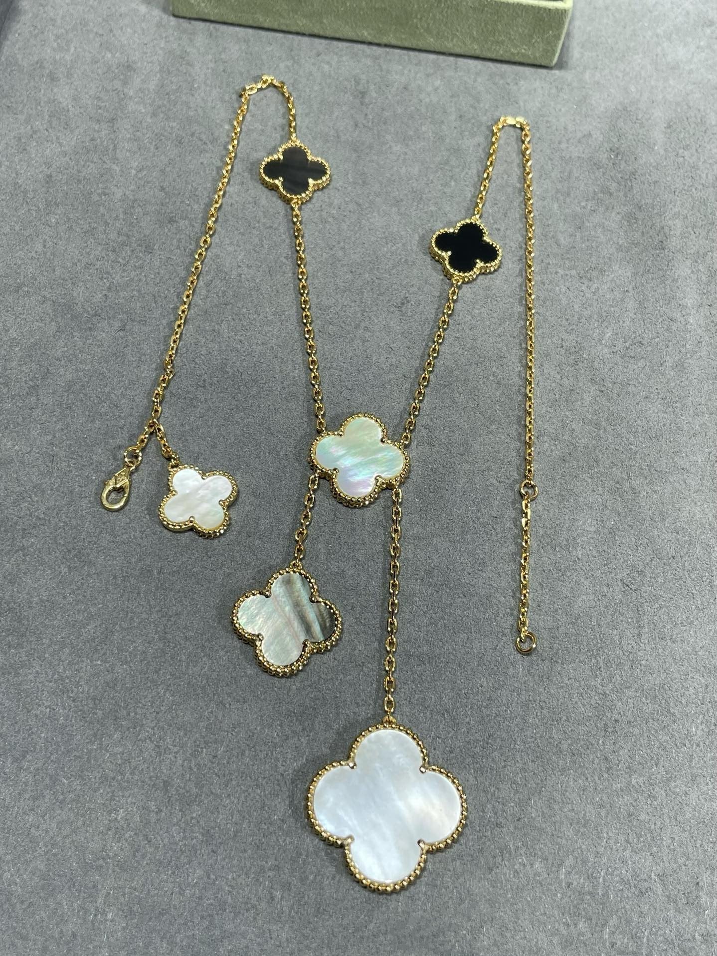 [Lumi Jewelry]CLOVER 6 MOTIF MOP ONYX GOLD NECKLACE