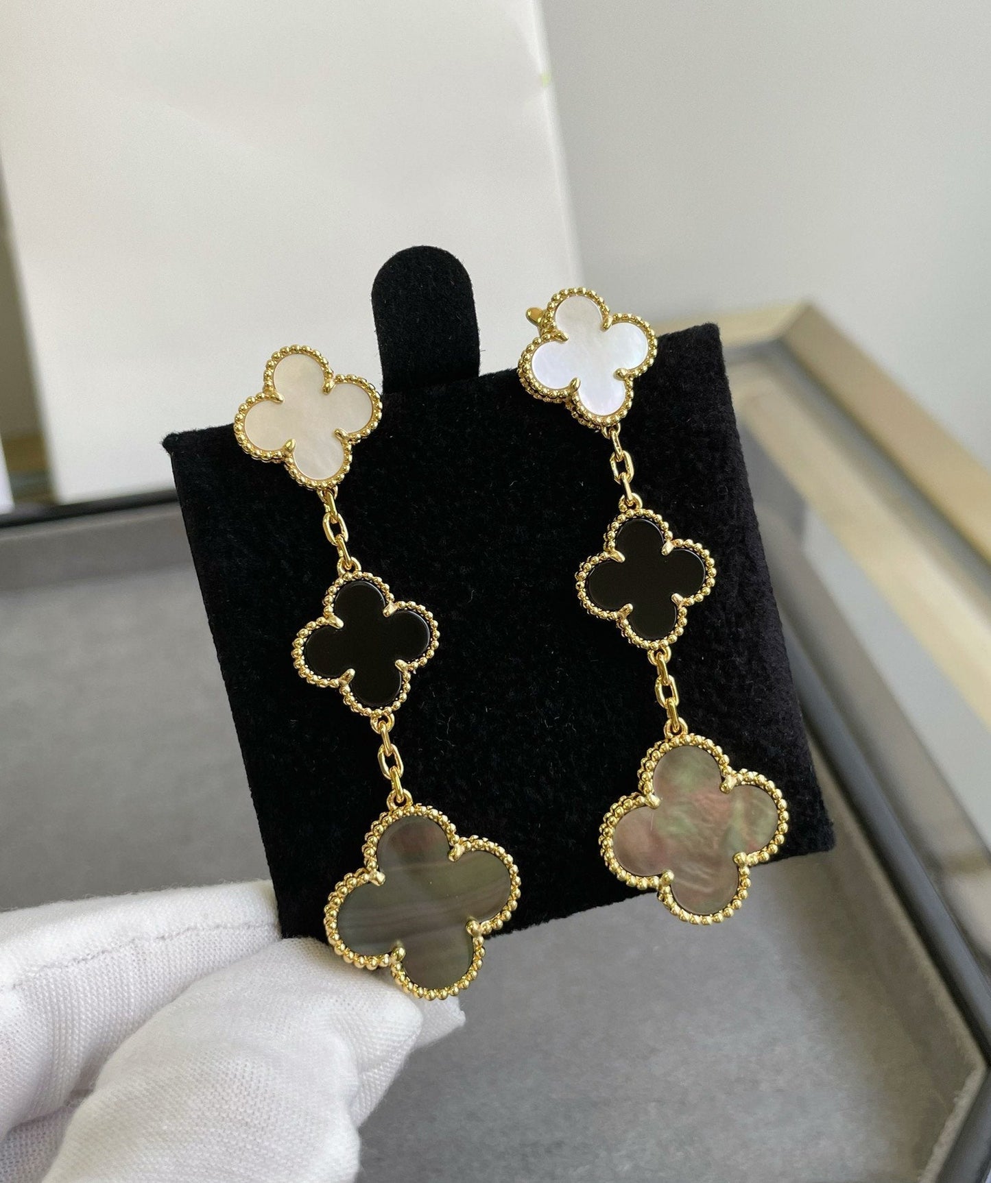 [Lumi Jewelry]CLOVER 3 MOTIF MOP ONYX DARK MOP PINK GOLD EARRINGS