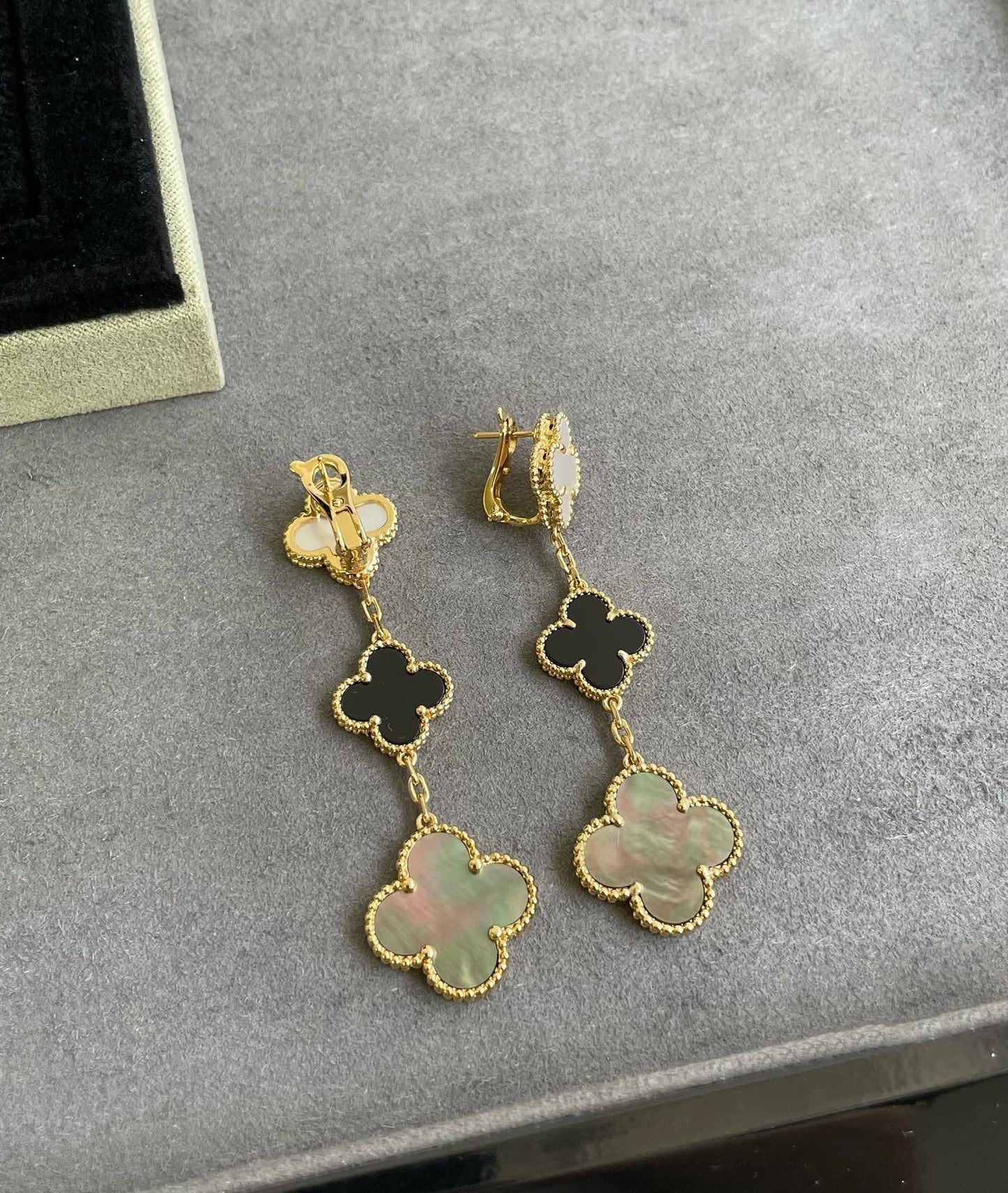 [Lumi Jewelry]CLOVER 3 MOTIF MOP ONYX DARK MOP PINK GOLD EARRINGS
