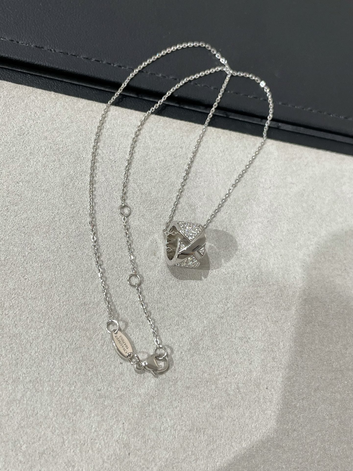 [Lumi Jewelry]LIENS EVIDENCE DIAMOND PAVED NECKLACE