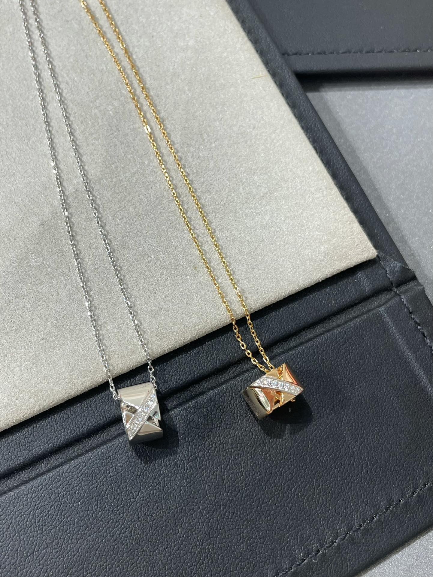 [Lumi Jewelry]LIENS EVIDENCE DIAMOND NECKLACE