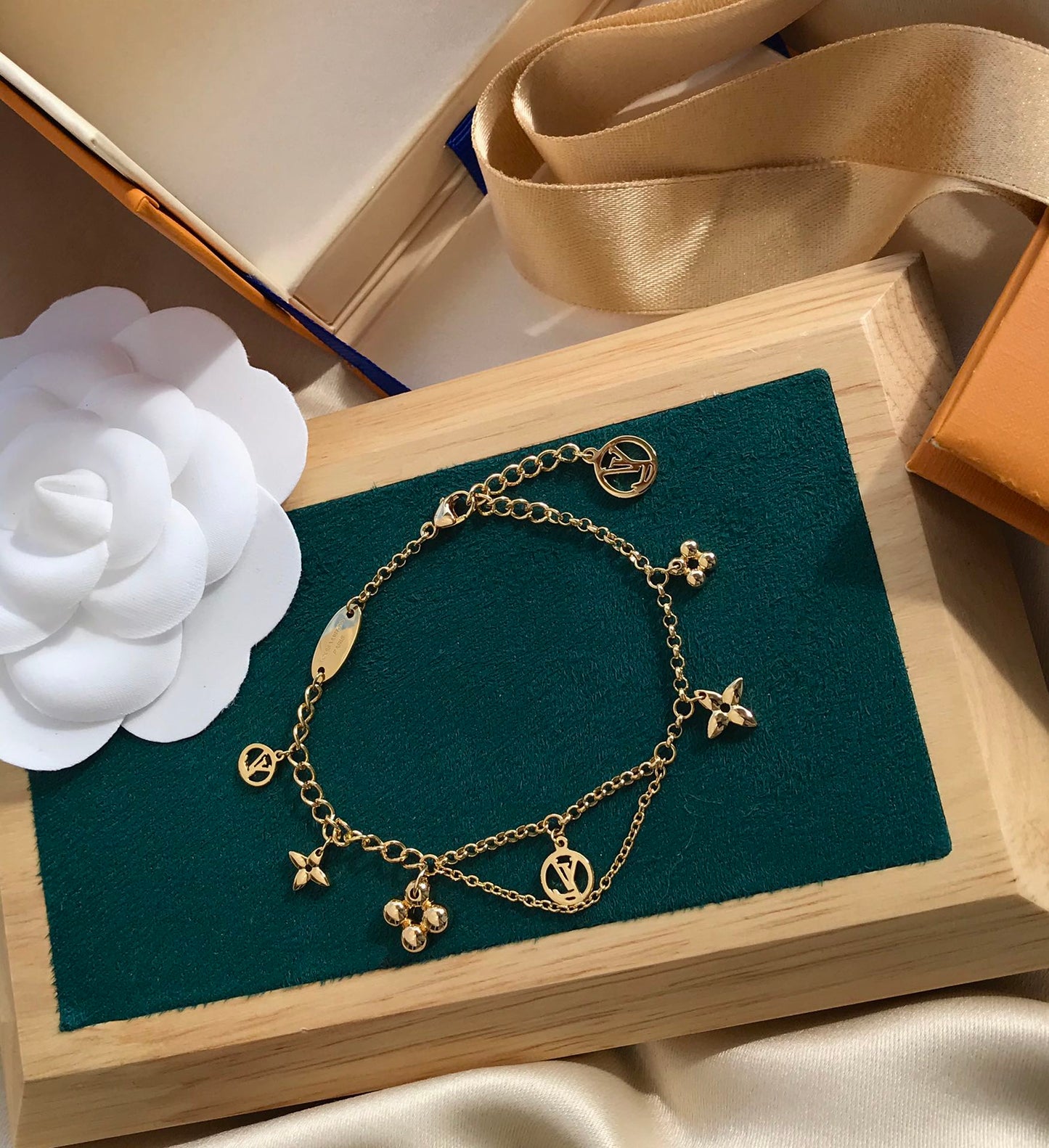 [Lumi Jewelry]BLOOMING PINK GOLD MOP BRACELET