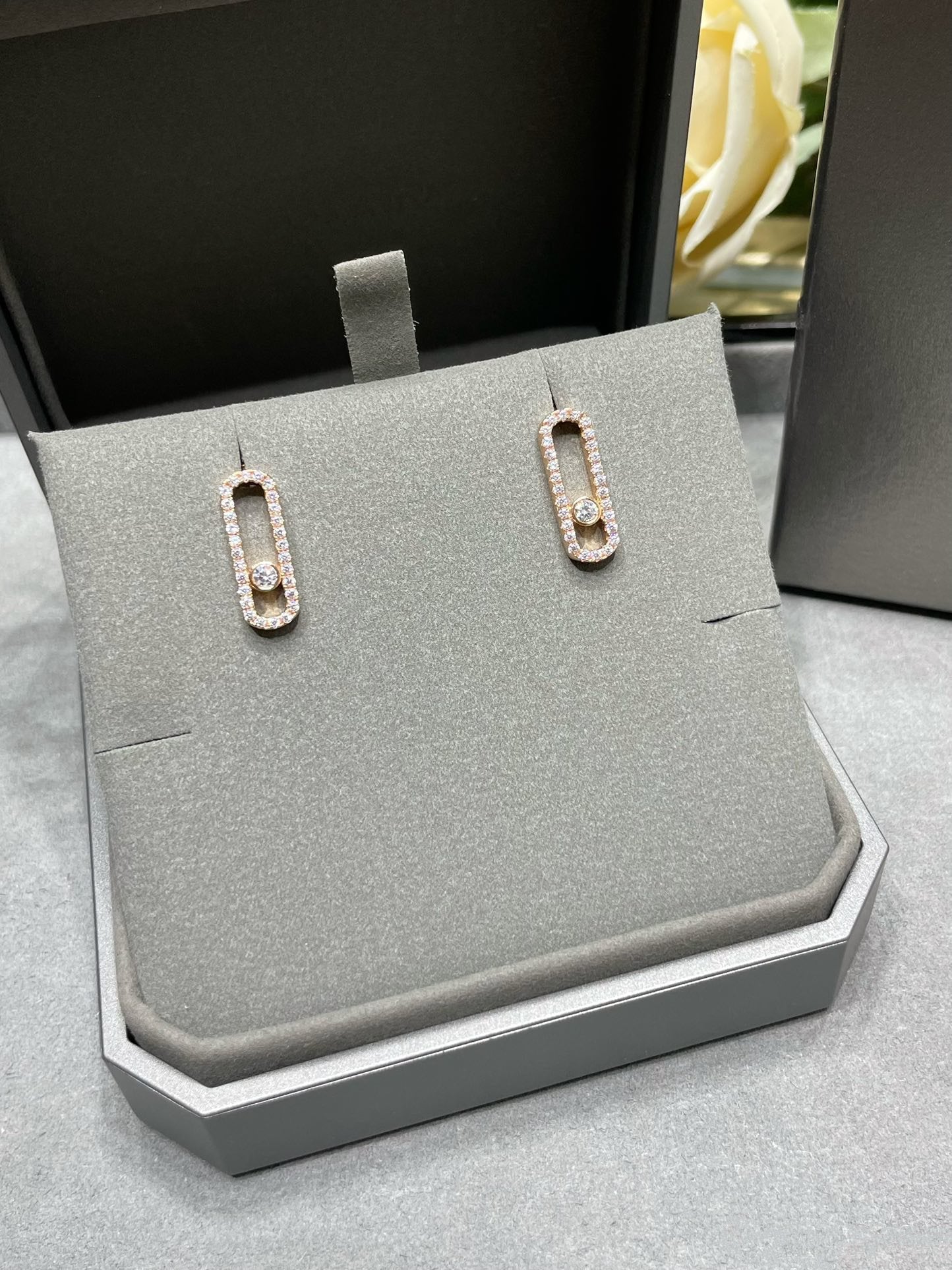 [Lumi Jewelery]MOVE UNO STUD DIAMOND PAVED EARRINGS