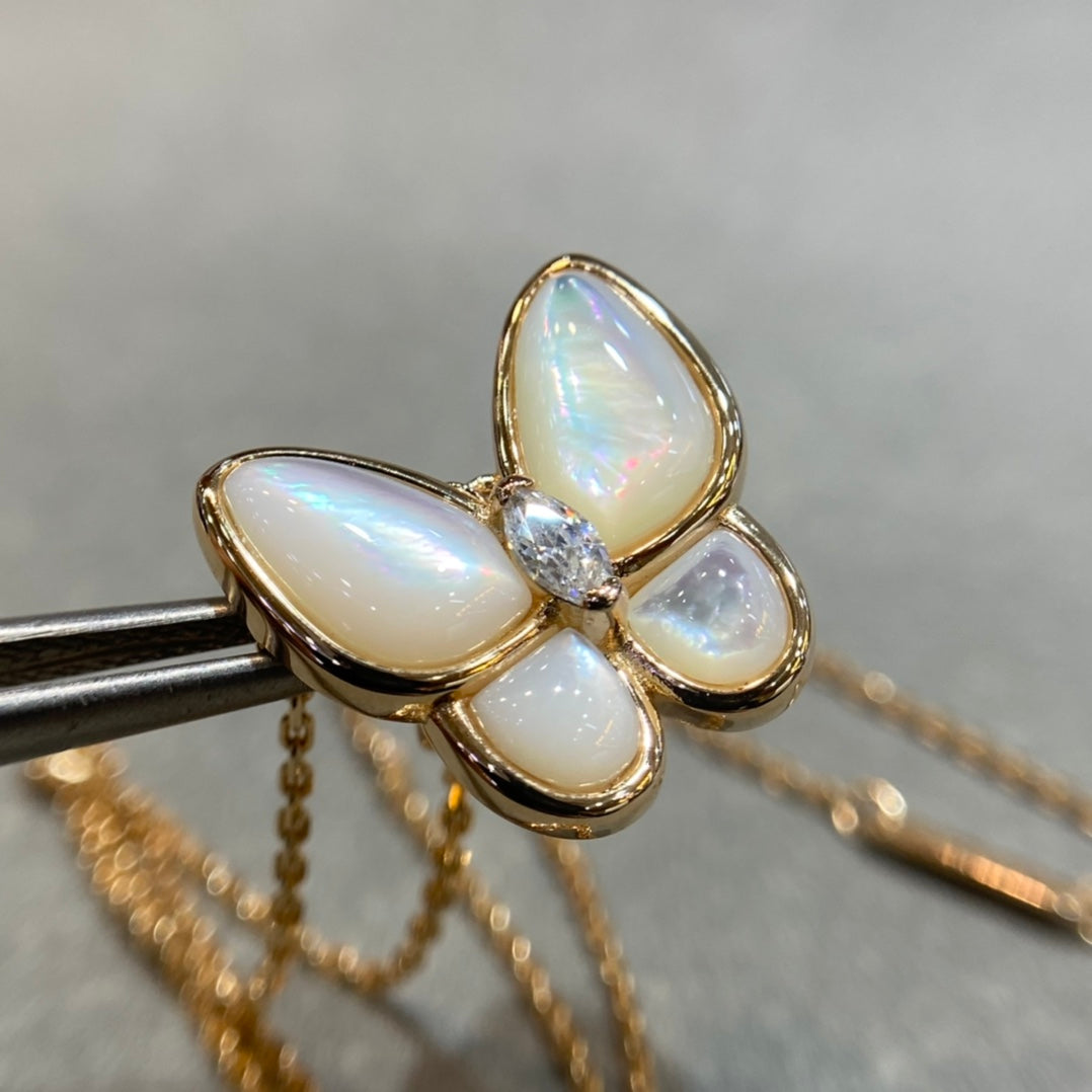 [Lumi Jewelry]BUTTERFLY MOP DIAMOND NECKLACE