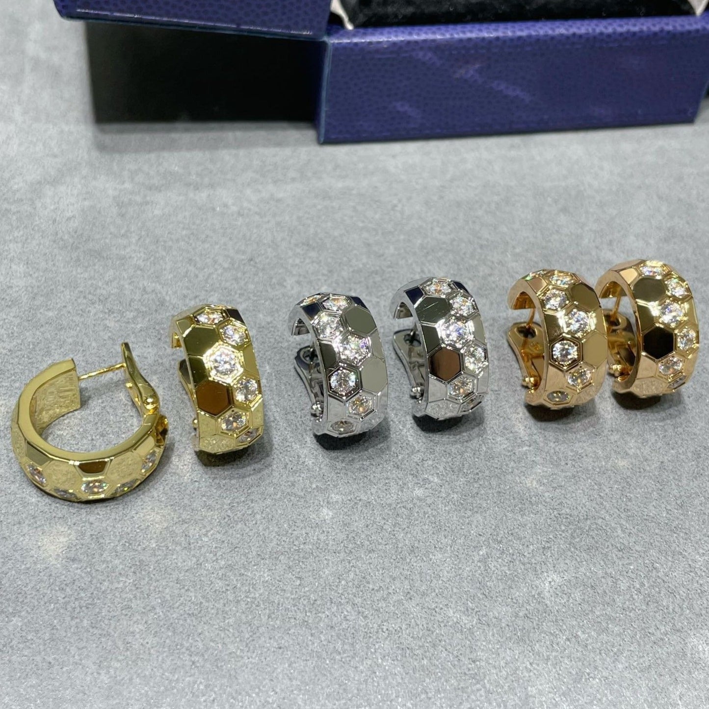 [Lumi Jewelry]BEE LOVE DIAMOND HOOP EARRINGS