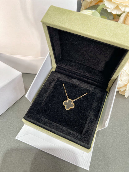 [Lumi Jewelry]CLOVER ROCK CRYSTAL ROSE GOLD NECKLACE
