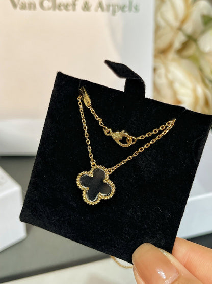 [Lumi Jewelry]CLOVER ROCK CRYSTAL ROSE GOLD NECKLACE