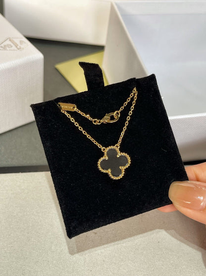 [Lumi Jewelry]CLOVER ROCK CRYSTAL ROSE GOLD NECKLACE