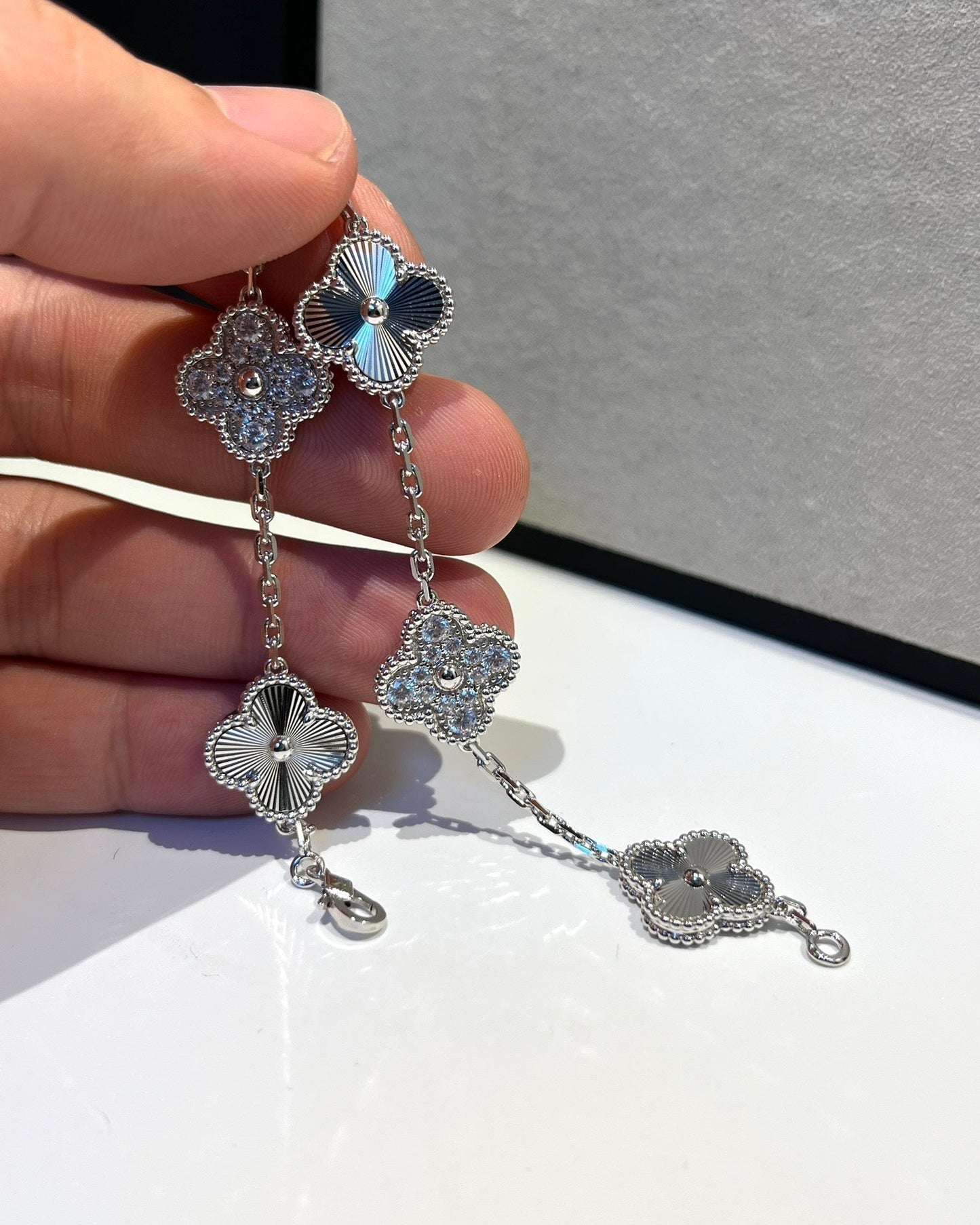 [Lumi Jewelry]CLOVER 5 MOTIF SILVER DIAMOND BRACELET