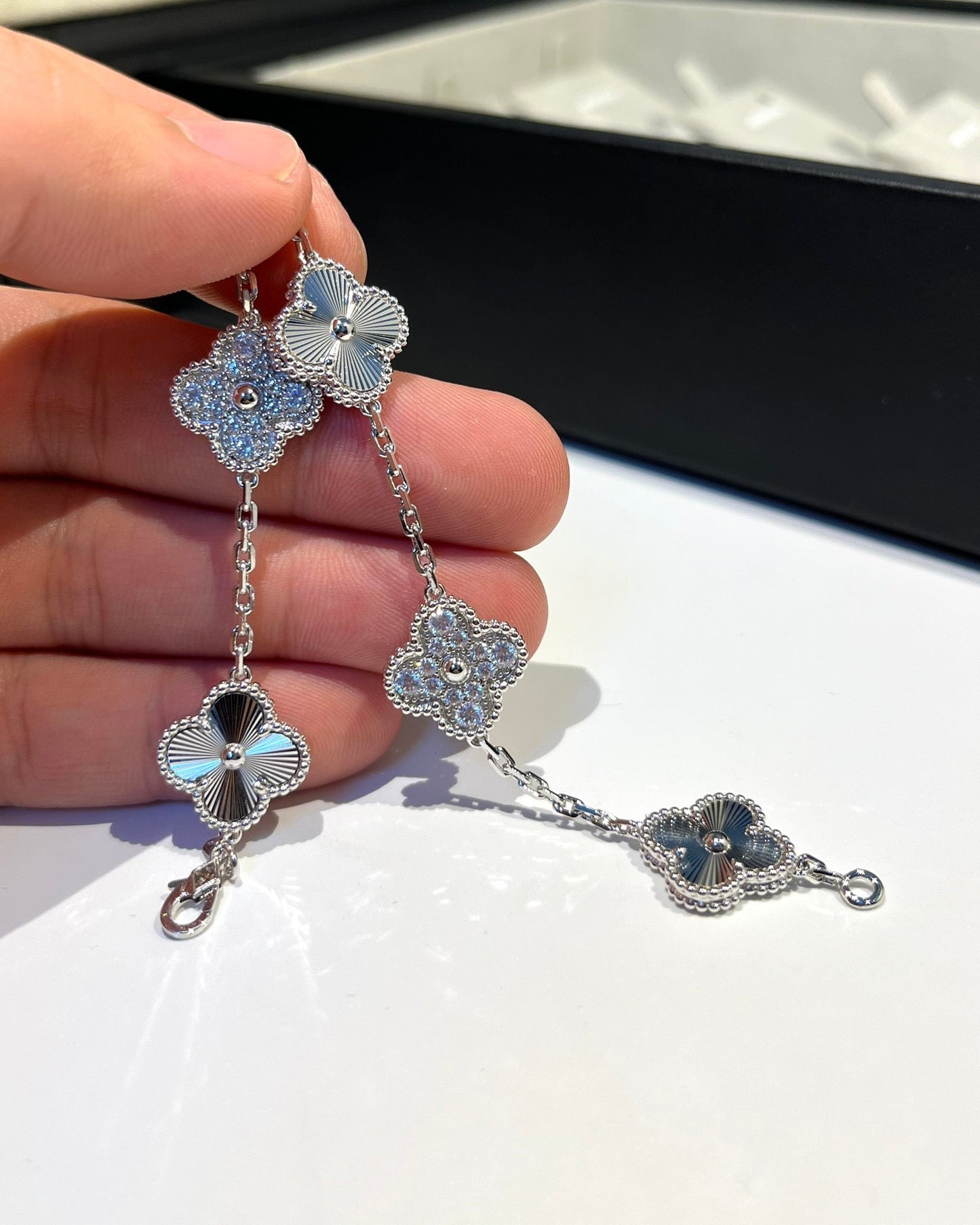 [Lumi Jewelry]CLOVER 5 MOTIF SILVER DIAMOND BRACELET