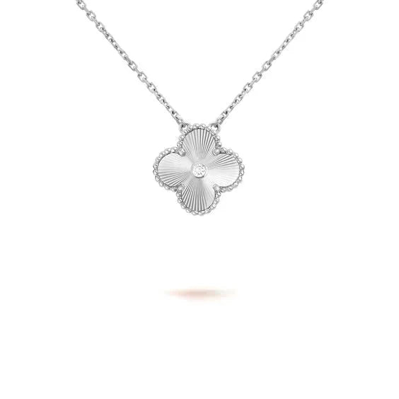 [Lumi Jewelry]CLOVER  15MM DIAMOND LASER NECKLACE SILVER