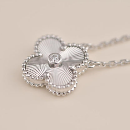 [Lumi Jewelry]CLOVER  15MM DIAMOND LASER NECKLACE SILVER