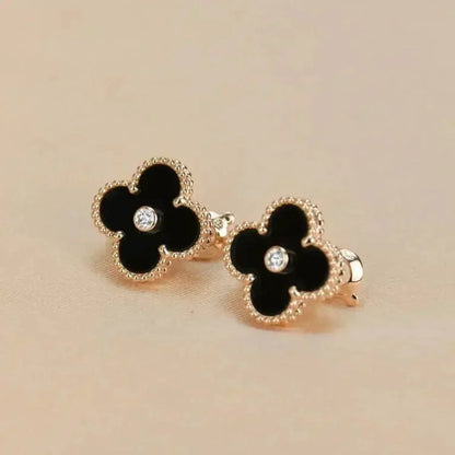[Lumi Jewelry]CLOVER MEDIUM 1 MOTIFS ONYX DIAMOND EARRINGS