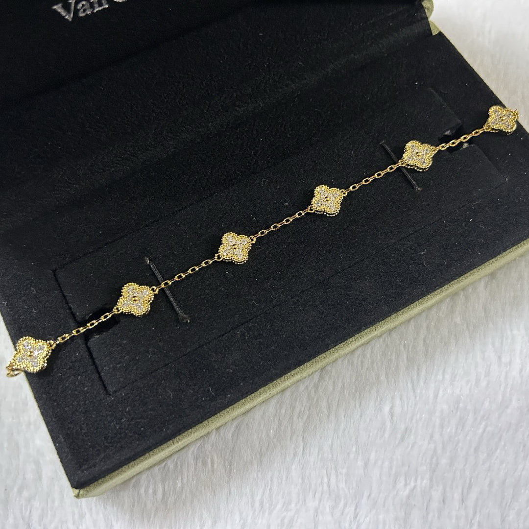 [Lumi Jewelry]CLOVER 6 MOTIF DIAMOND BRACELET