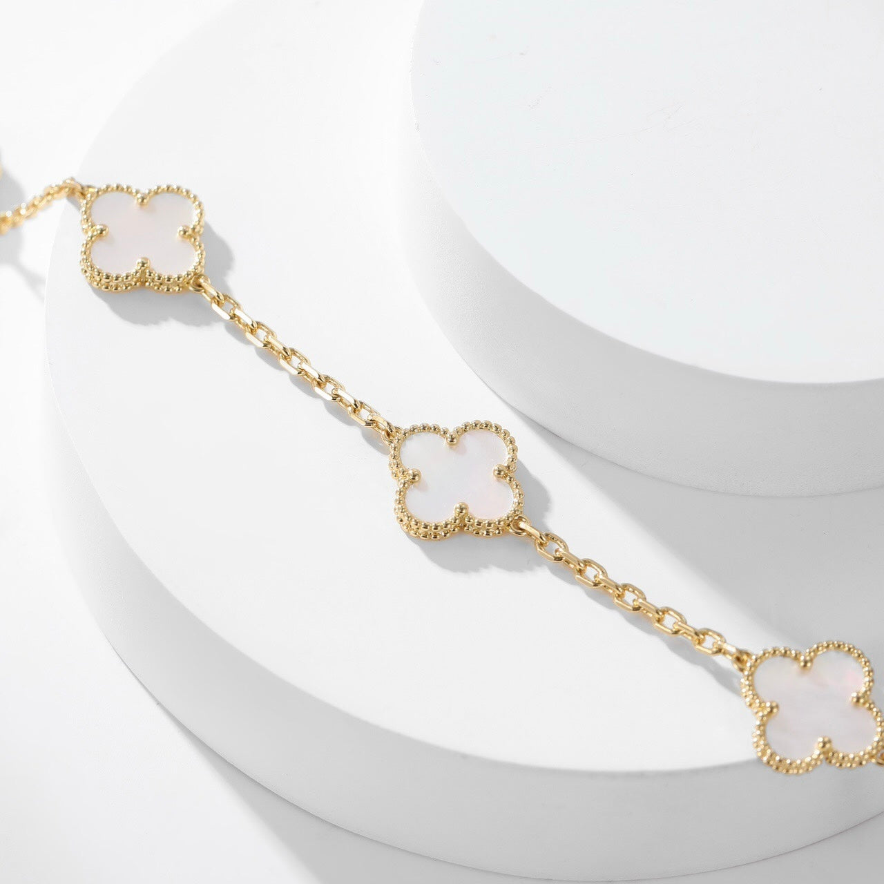 [Lumi Jewelry]CLOVERS THE 10-MOTIFS WHITE MOTHER OF PEARL NECKLACE