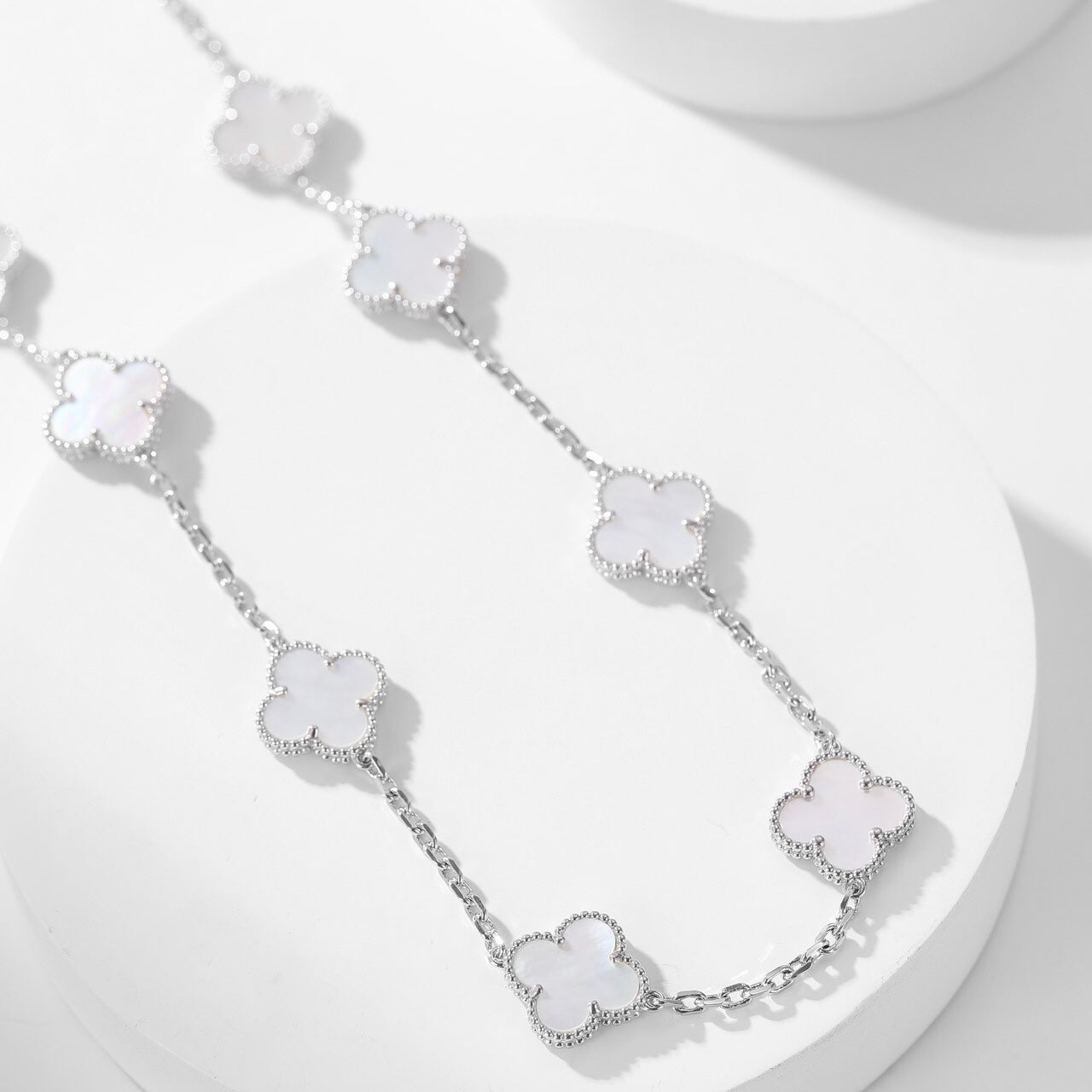 [Lumi Jewelry]CLOVERS THE 10-MOTIFS WHITE MOTHER OF PEARL NECKLACE