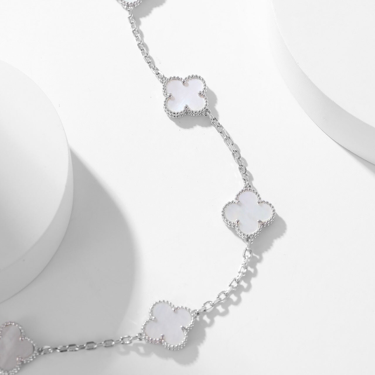 [Lumi Jewelry]CLOVERS THE 10-MOTIFS WHITE MOTHER OF PEARL NECKLACE