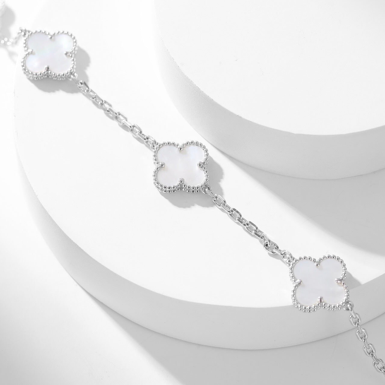 [Lumi Jewelry]CLOVERS THE 10-MOTIFS WHITE MOTHER OF PEARL NECKLACE