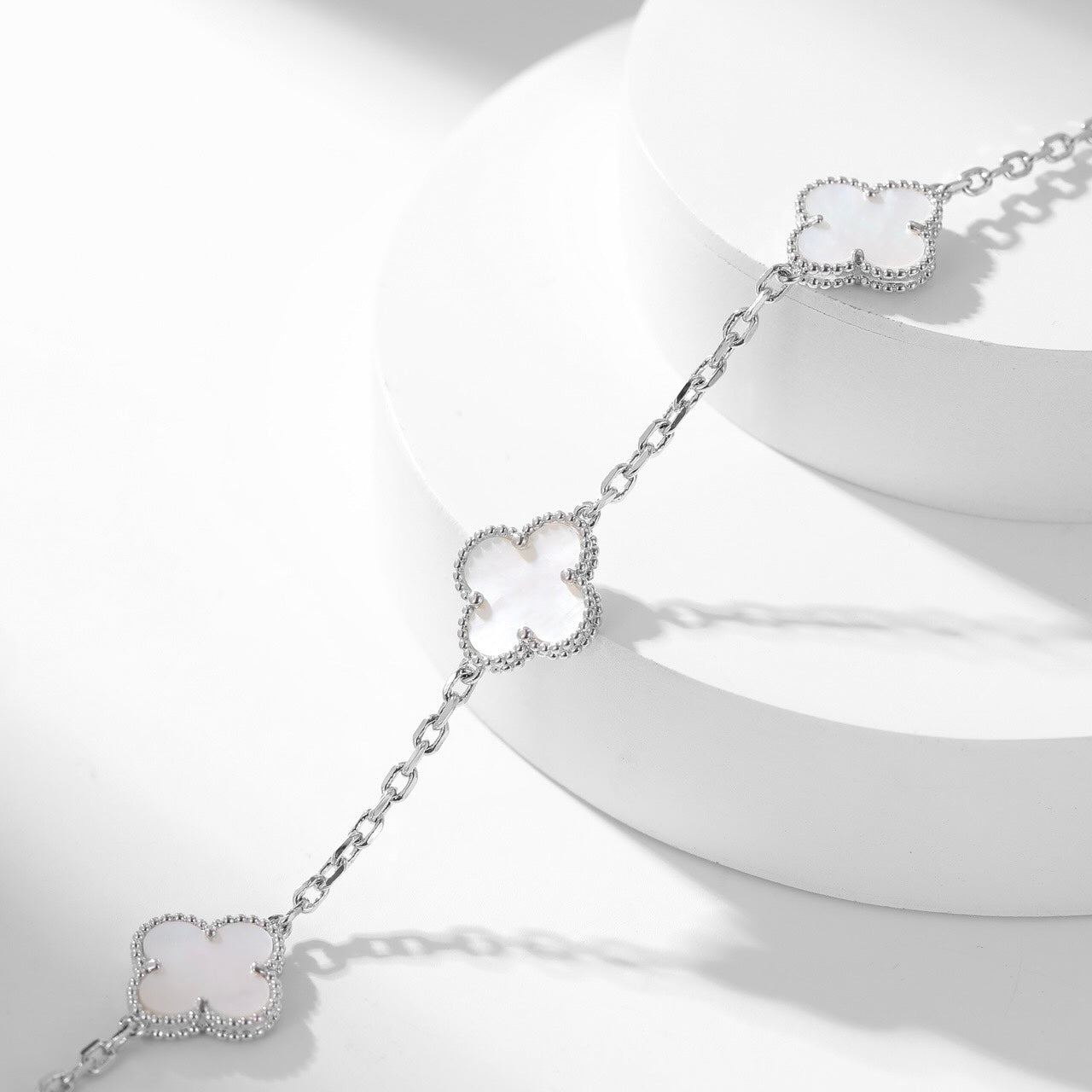 [Lumi Jewelry]CLOVERS THE 10-MOTIFS WHITE MOTHER OF PEARL NECKLACE