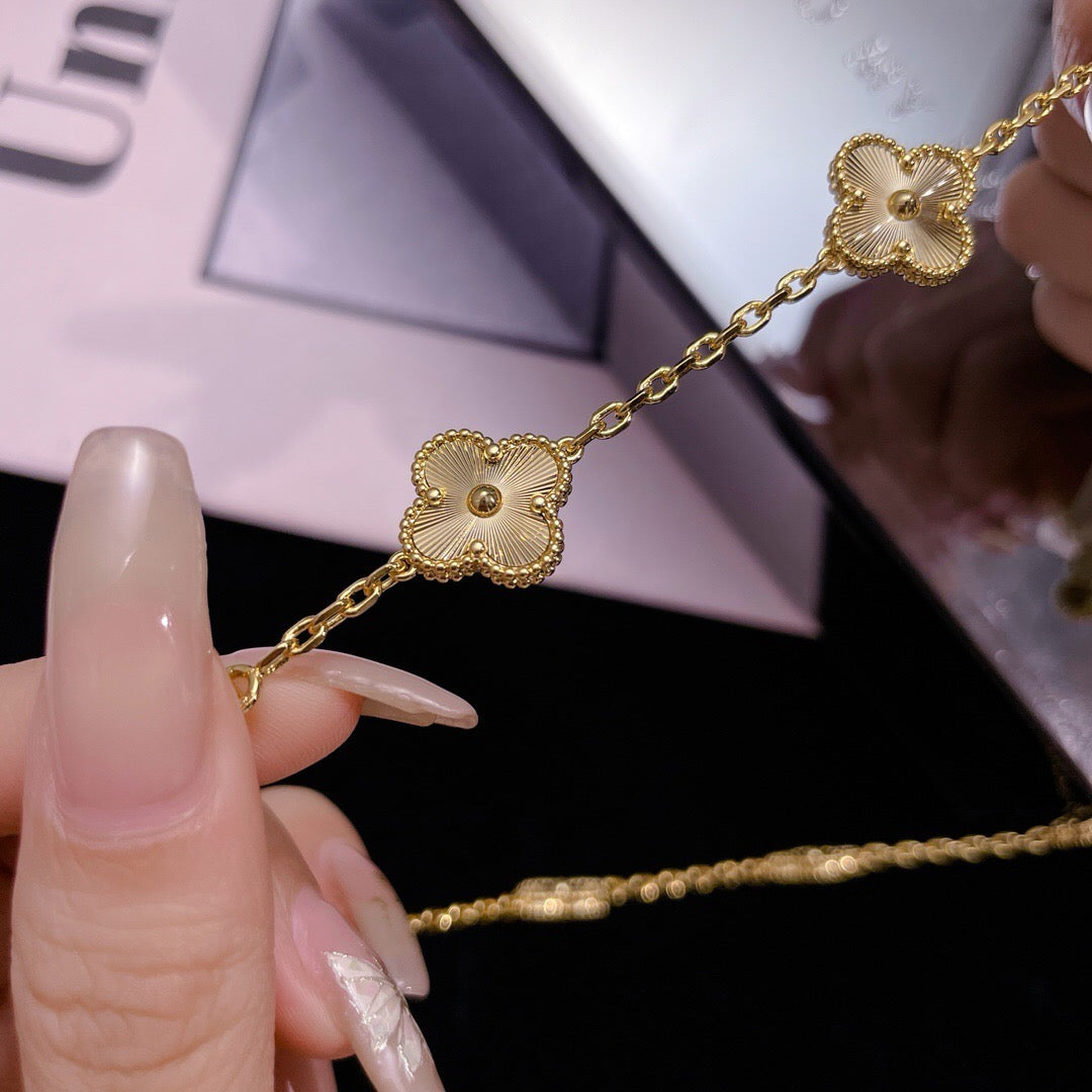 [Lumi Jewelry]CLOVERS THE 10-MOTIFS LASER NECKLACE