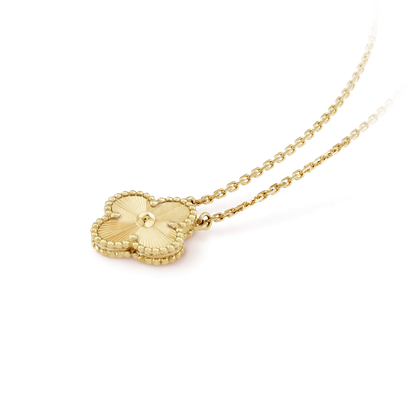 [Lumi Jewelry]CLOVER 15MM LASER NECKLACE