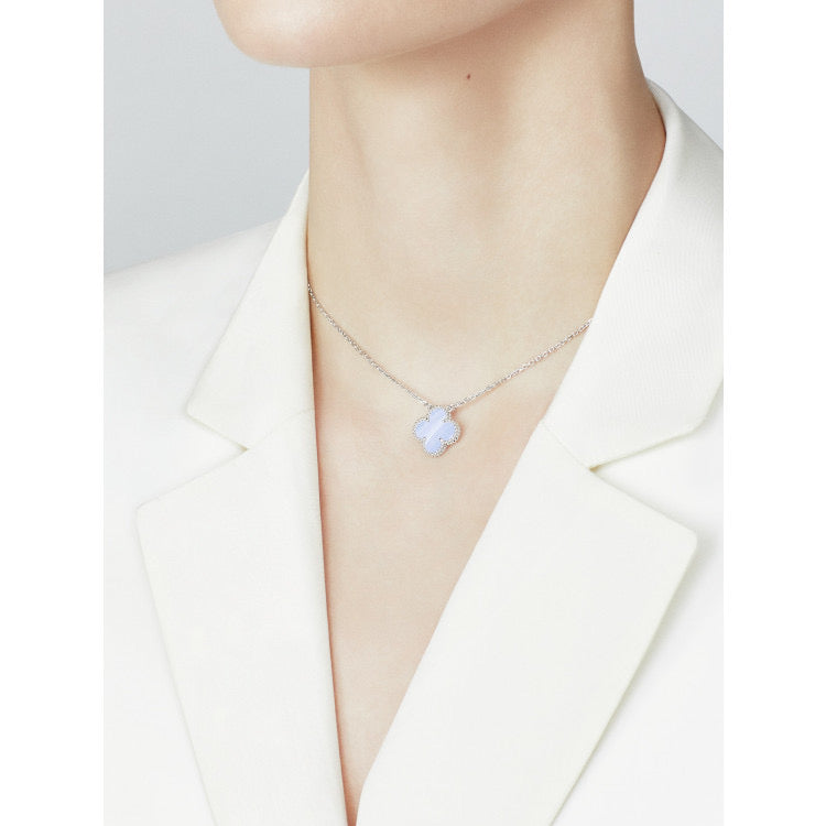 [Lumi Jewelry]CLOVER 15MM BLUE CHALCEDONY NECKLACE SILVER