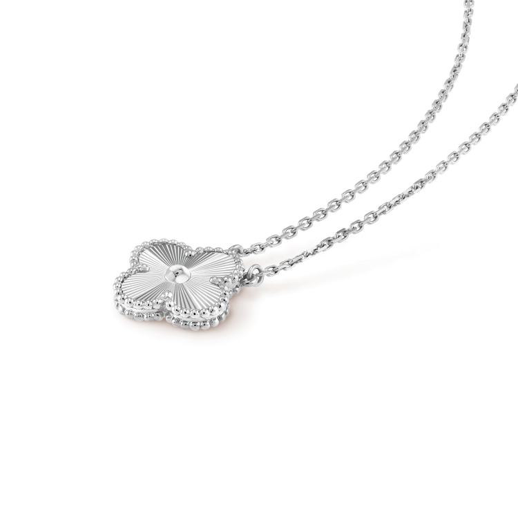 [Lumi Jewelry]CLOVER 15MM LASER NECKLACE SILVER