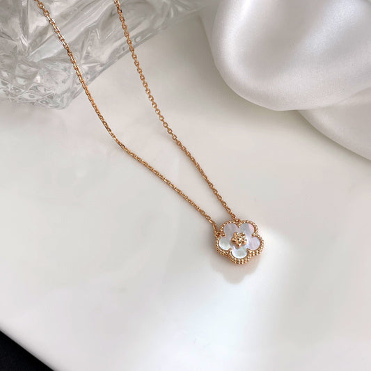 [Lumi Jewelry]LUCKY  WHITE MOP  PLUM BLOSSOM NECKLACE
