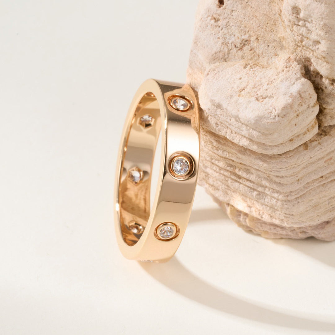 [Lumi Jewelry]LOVE 4MM 8 DIAMOND RING