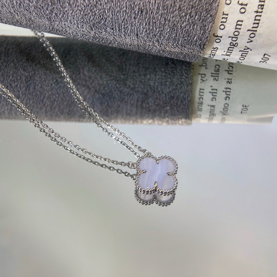 [Lumi Jewelry]CLOVER 15MM BLUE CHALCEDONY NECKLACE SILVER