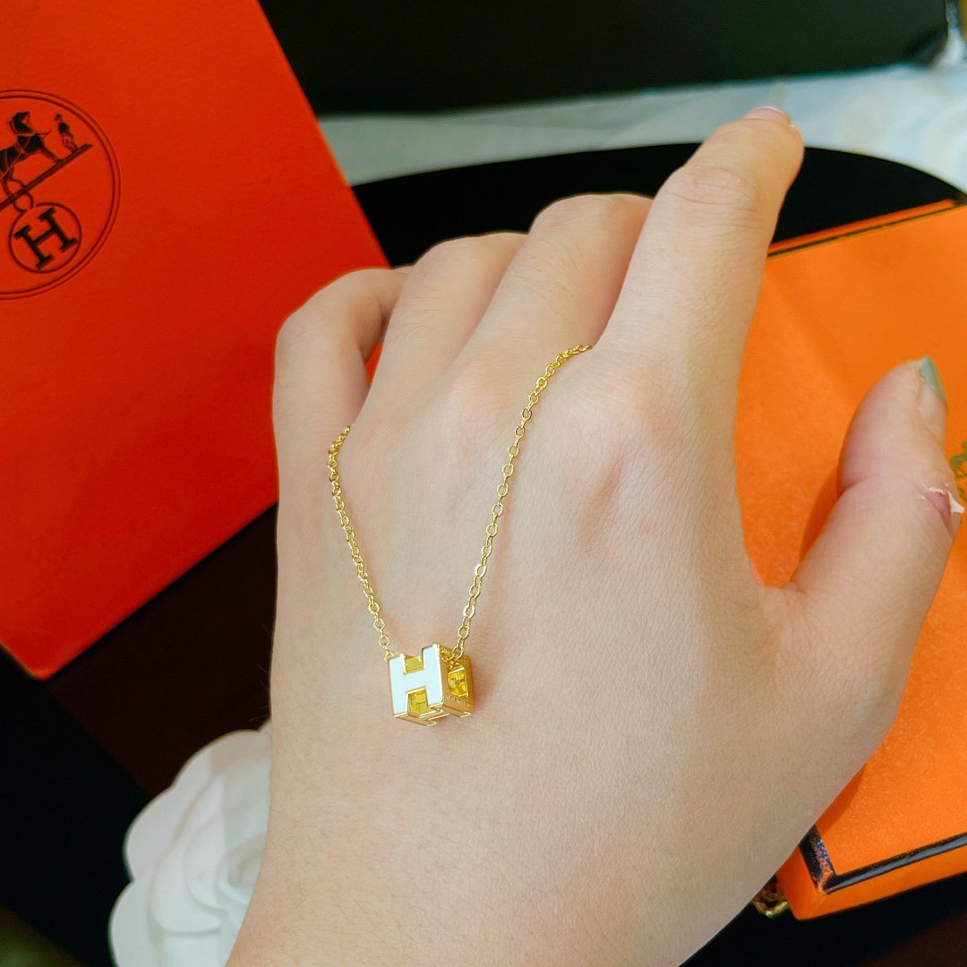 [Lumi Jewelry]H WHITE SQUARE GOLD NECKLACE