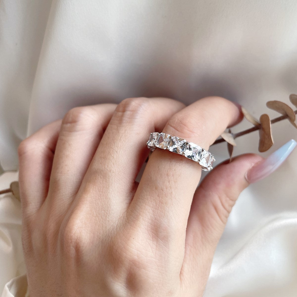 [Lumi Jewelry]Elegant Princess Cut Tennis Ring