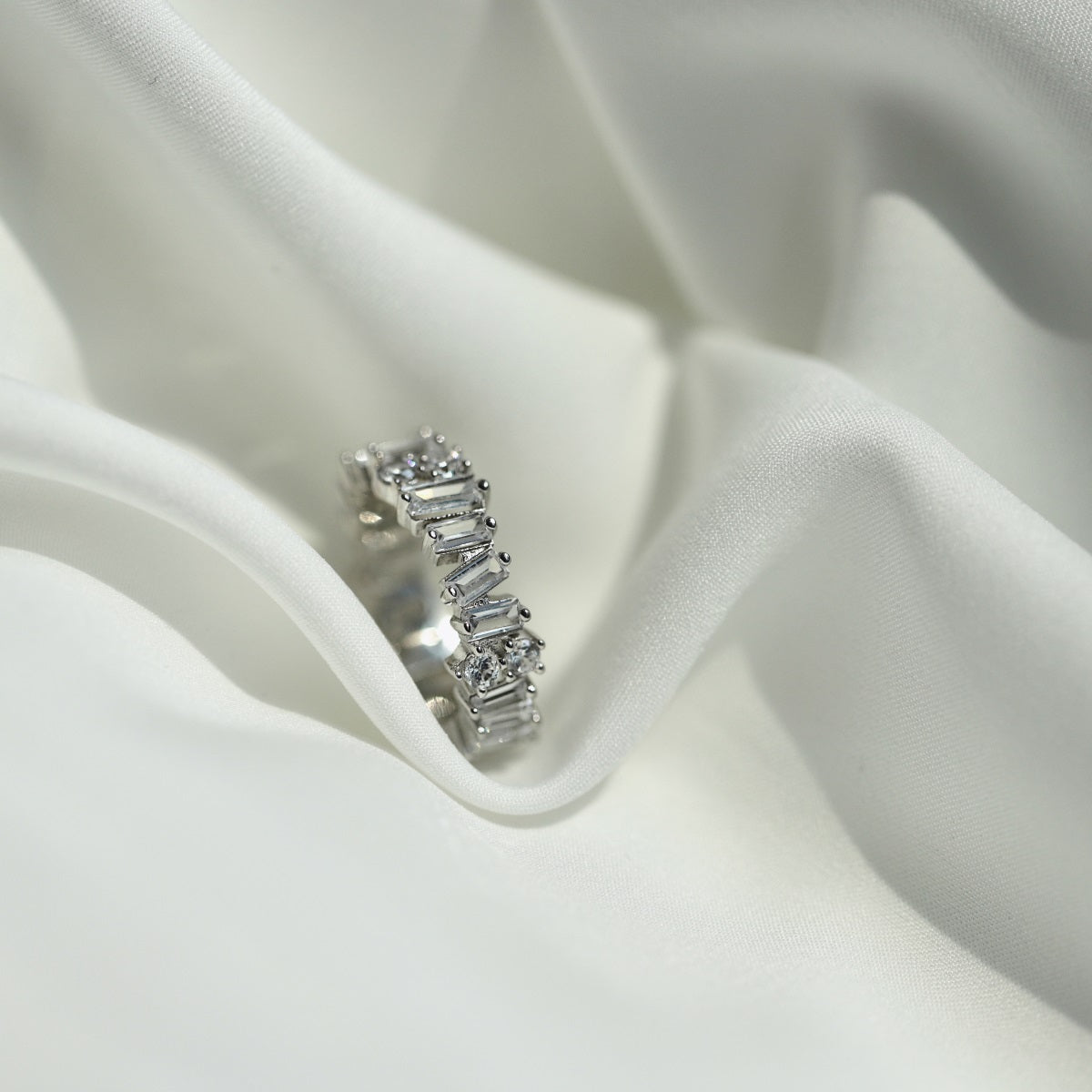 [Lumi Jewelry]Delicate Multi Shape Tennis Ring