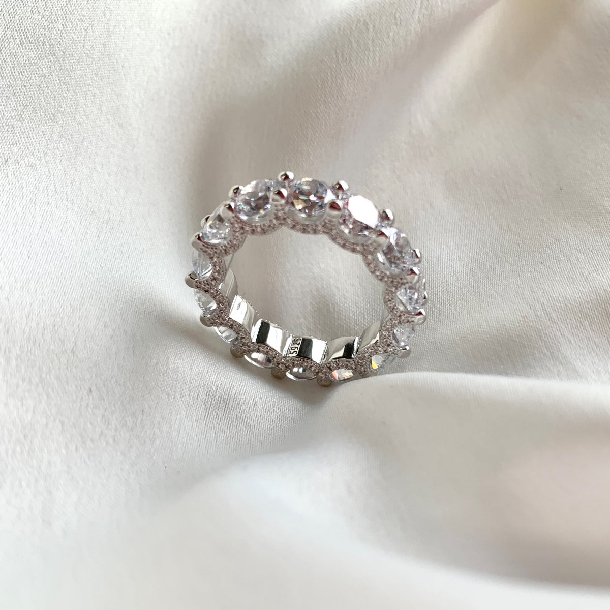 [Lumi Jewelry]Gorgeous Round Cut Tennis Ring